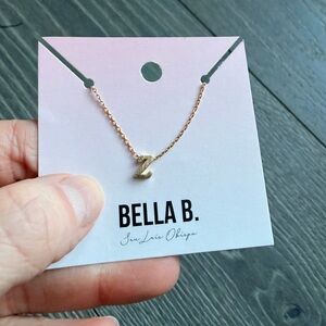 Gold Initial Charm Necklace "Z"